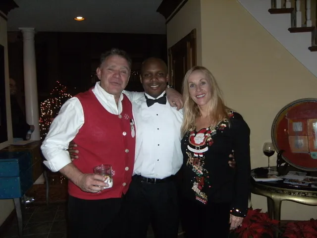 Holiday Parties — photo 4