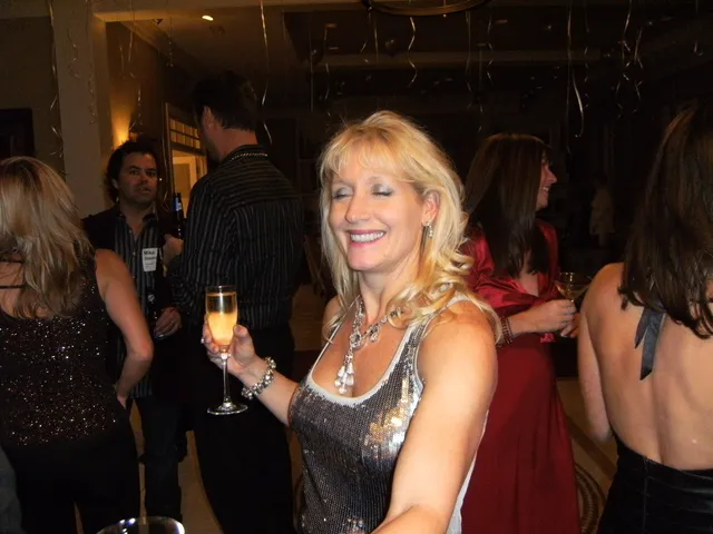 Holiday Parties — photo 13