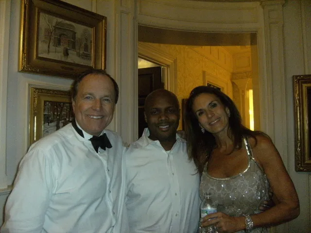 Holiday Parties — photo 15