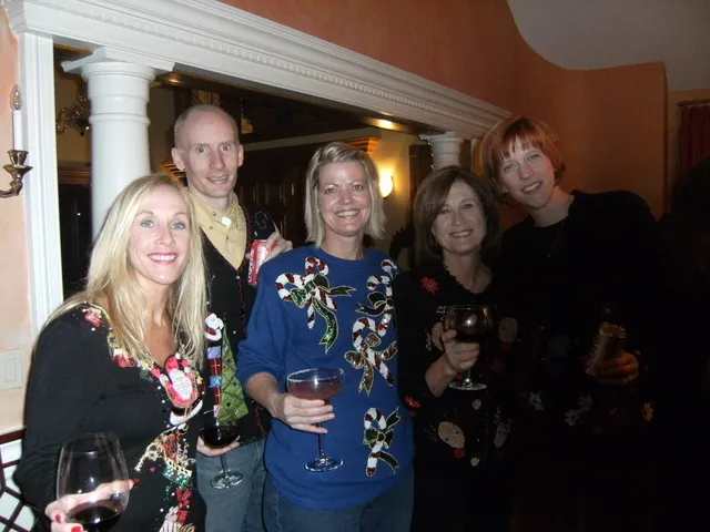 Holiday Parties — photo 44