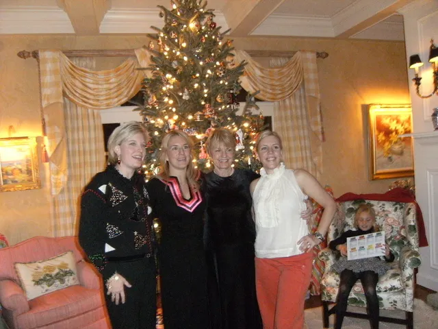 Holiday Parties — photo 62